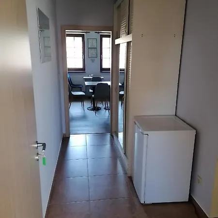 U Kostela, Sedlo Apt 1-4os, Apt 2-5 Os