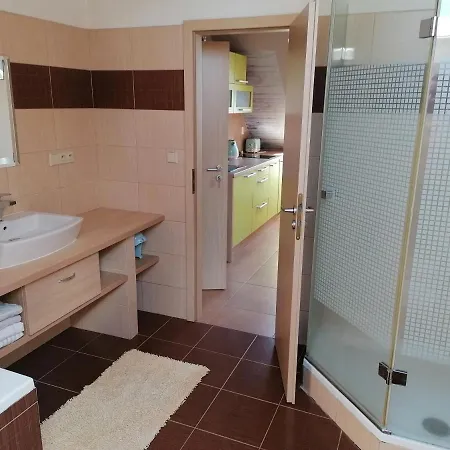 U Kostela, Sedlo Apt 1-4os, Apt 2-5 Os * Číměř